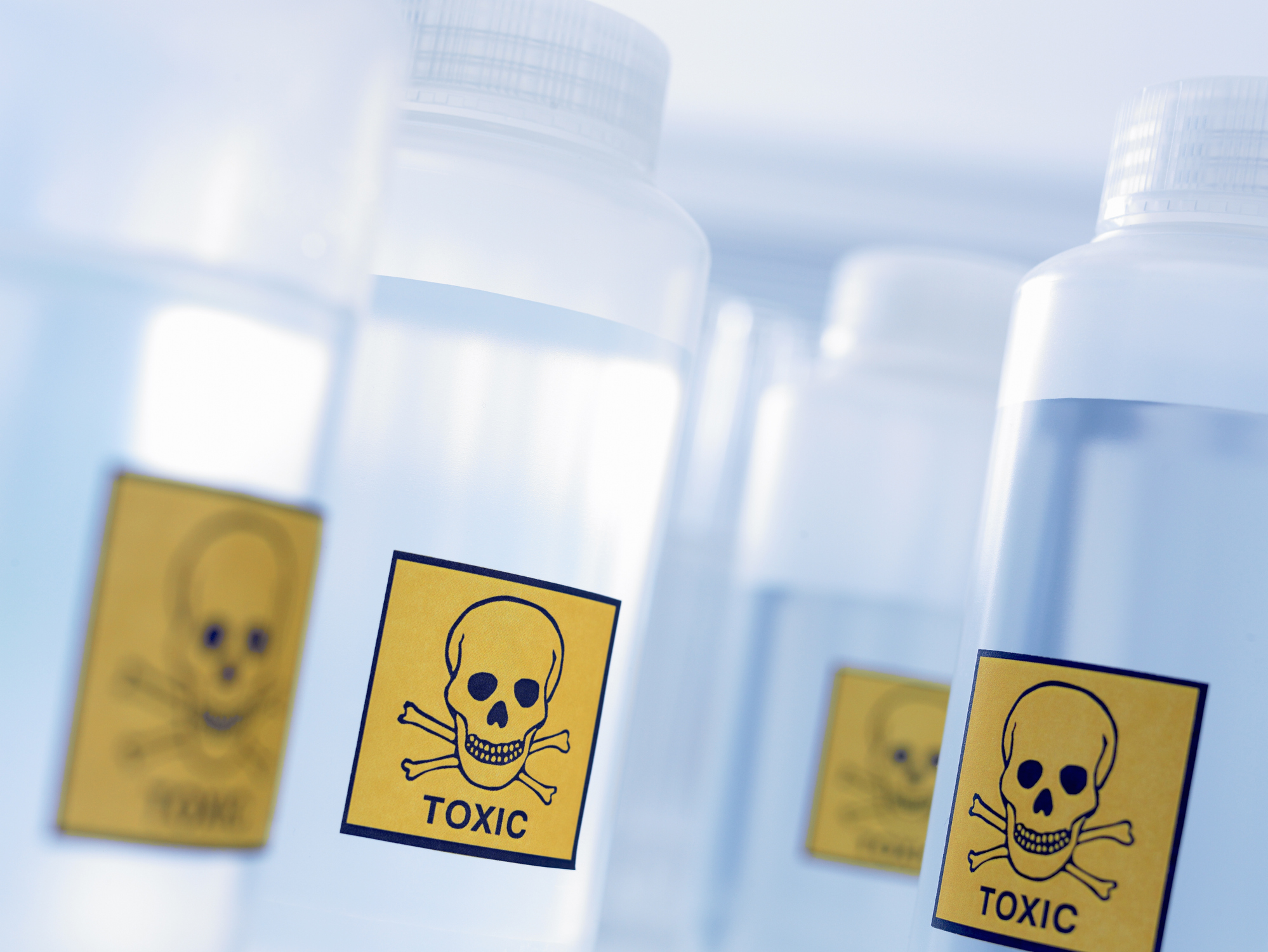 Blootstelling aan trichlooretheen verhoogt mogelijk het risico op de